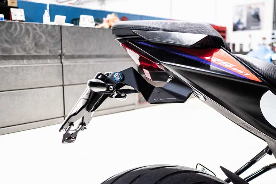 Accesorios EVOTECH y escapes ARROW para Aprilia RS 457