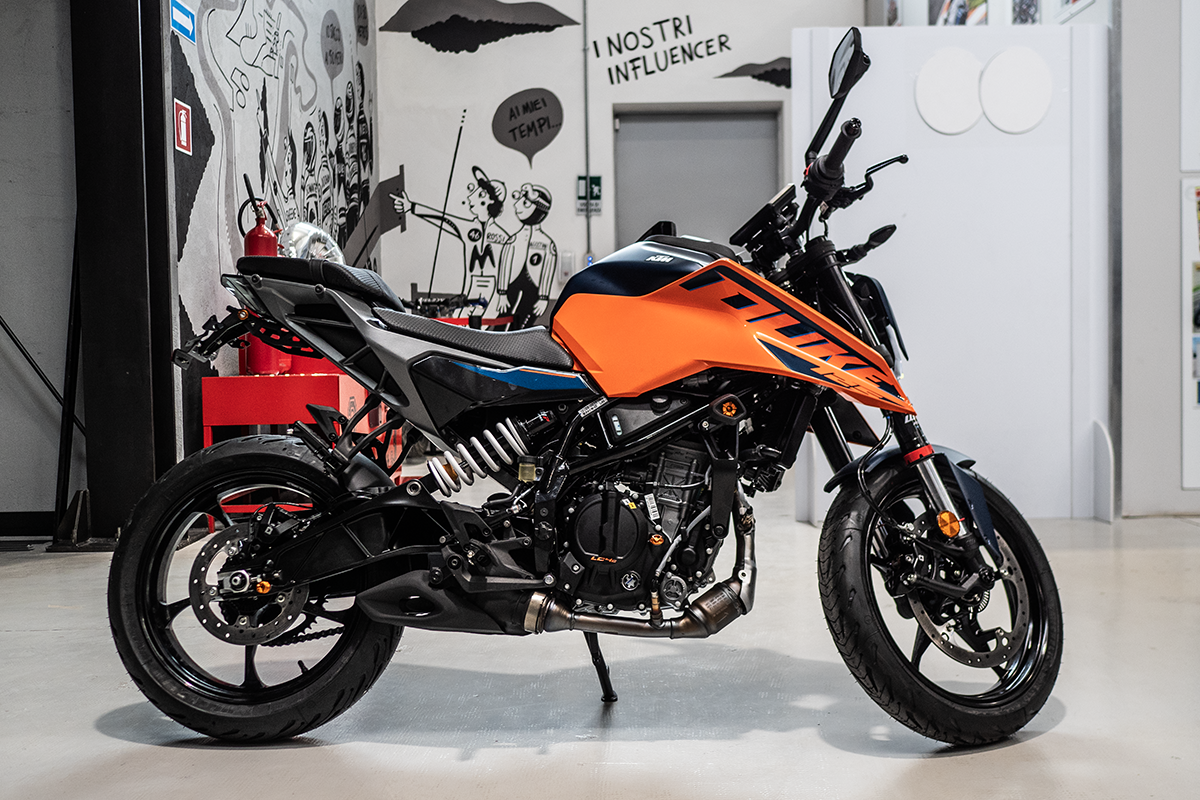 Accesorios EVOTECH para las nuevas KTM Duke 125 y Duke 390