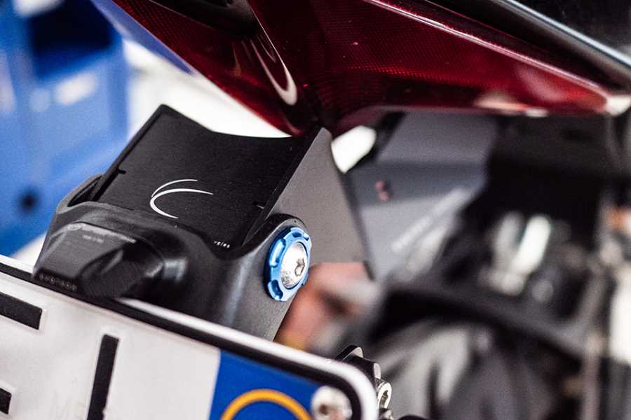 Accesorios EVOTECH y escapes ARROW para Aprilia RS 457