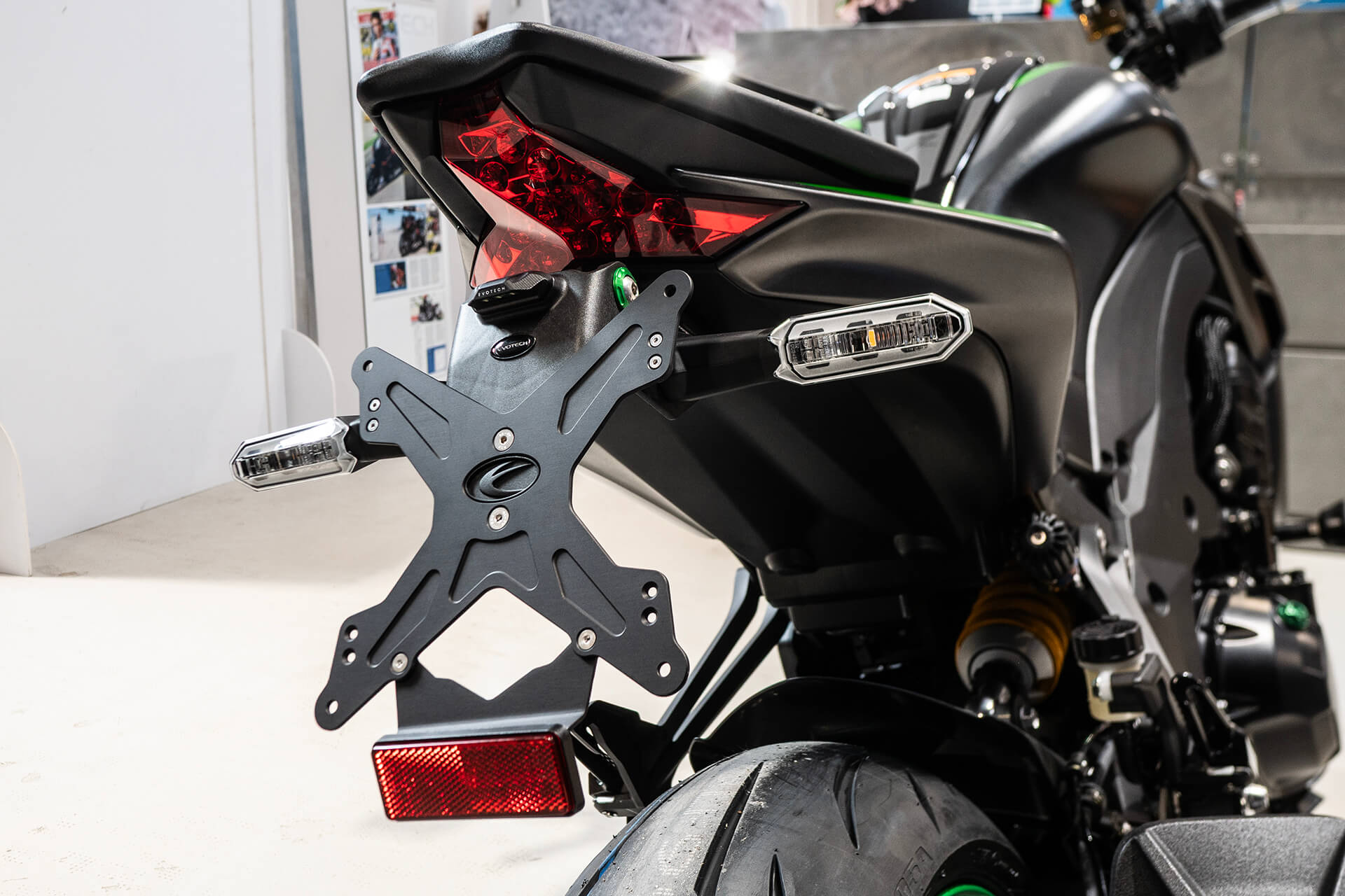 Nuevos accesorios para Kawasaki Z1100 - Z1100 SE 2026