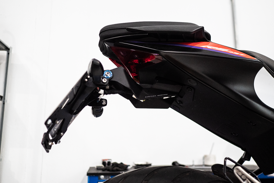 Accesorios EVOTECH y escapes ARROW para Aprilia RS 457