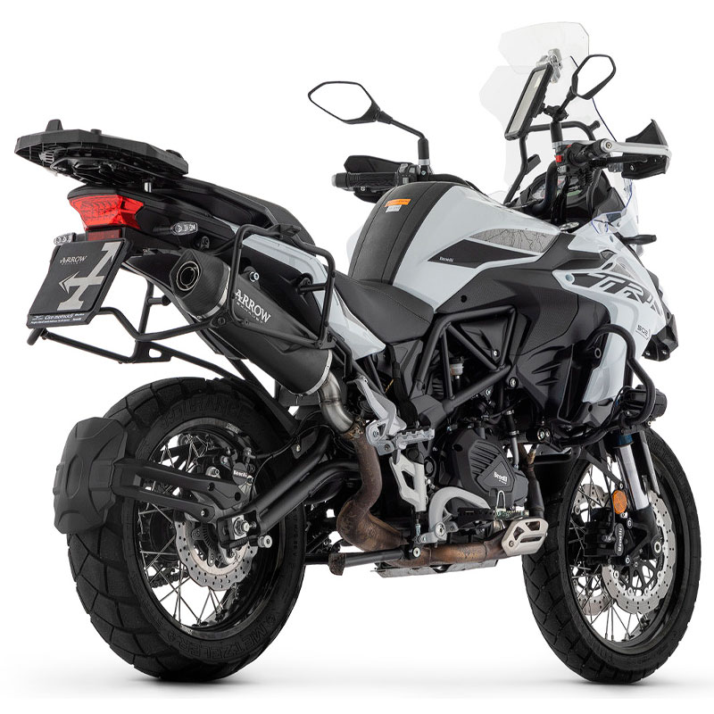 Escape Indy Race EVO aluminio Dark fondo carbono para Benelli TRK 502 X 2021-2023