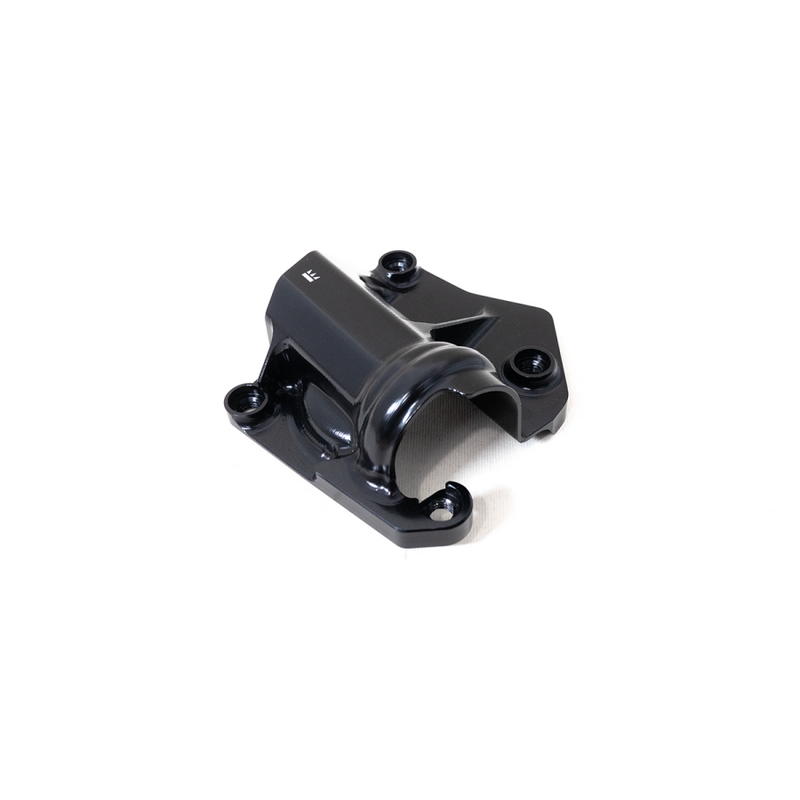 Protector bomba de agua Suzuki GSX-8S 2023-2025 / GSX-8T / GSX- 8TT