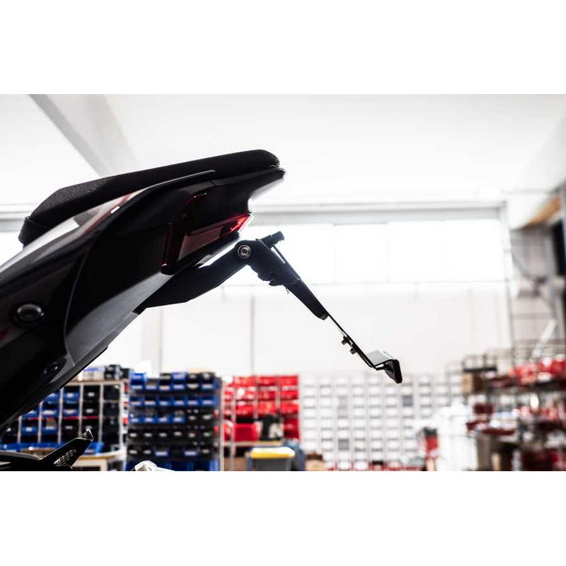 Porta matrícula Kawasaki Z900 2025-