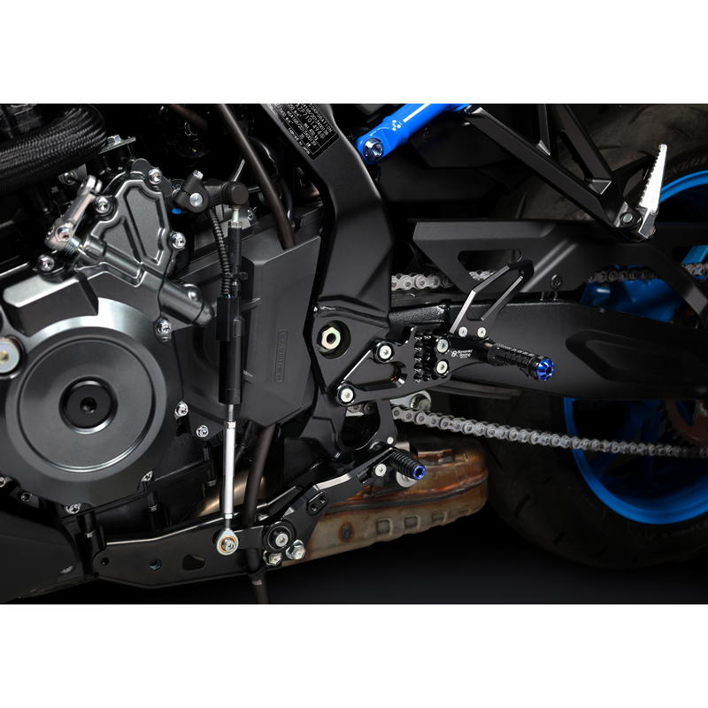 Estriberas regulables Suzuki GSX-8S / GSX-8R