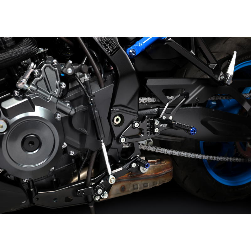 Estriberas regulables Suzuki GSX-8S / GSX-8R