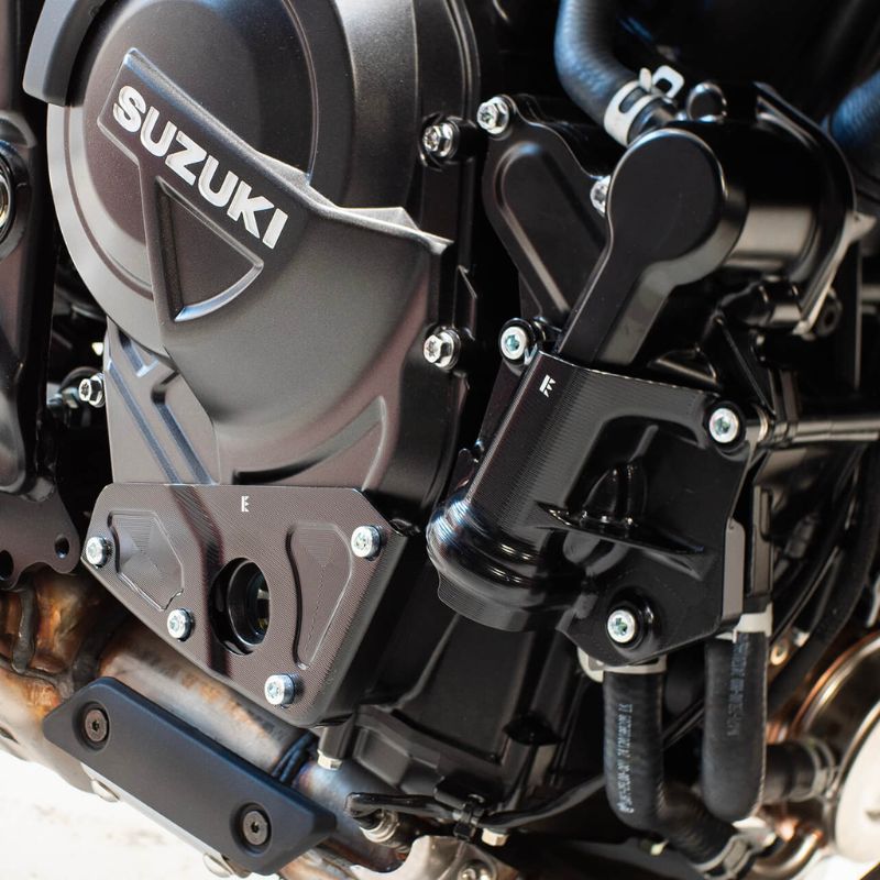 Protector  cárter derecho Suzuki GSX-8S / GSX-8R 2023-2025 / GSX-8T / GSX- 8TT
