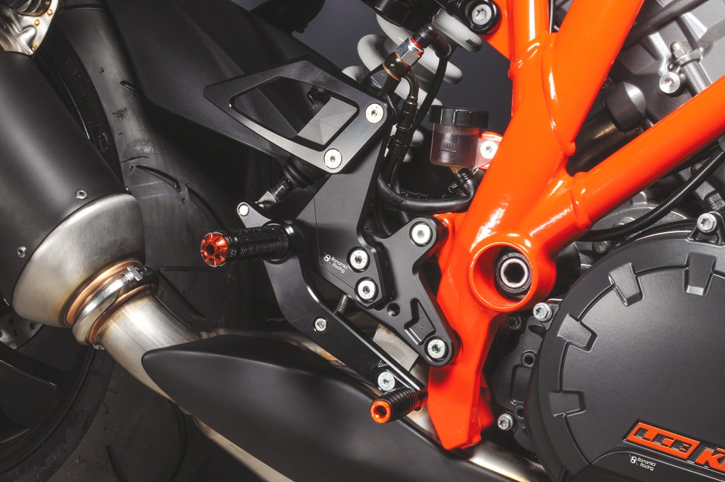 Estriberas regulables KTM 1290 Superduke / R / GT 2013-2019
