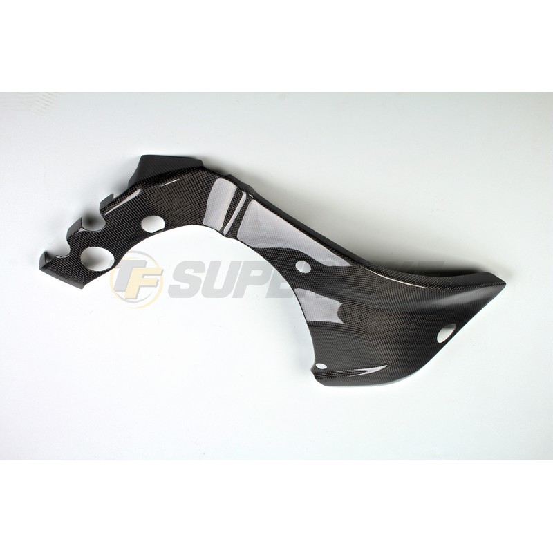 Protector chasis lado derecho Yamaha R1 2015-2024 fibra de carbono