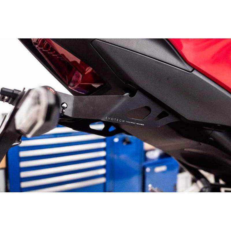 Porta matrícula Honda CB650R/CBR650R 2021-2024 / CB1000 Hornet 2025-
