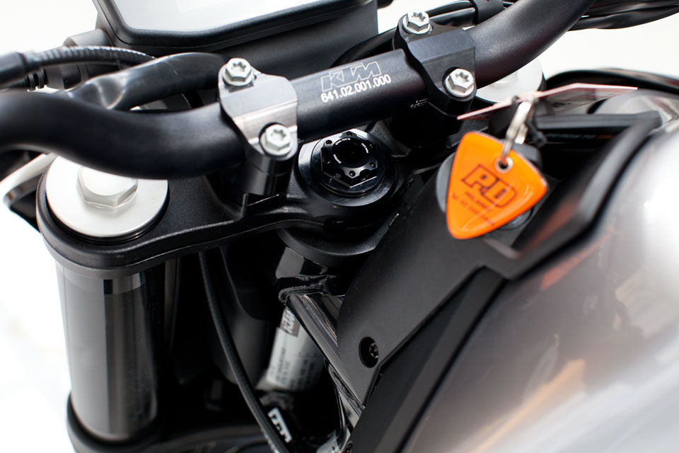 Tuerca ergal Thunderbolt eje delantero/tija Husqvarna/KTM M24x1.5 (varios modelos)