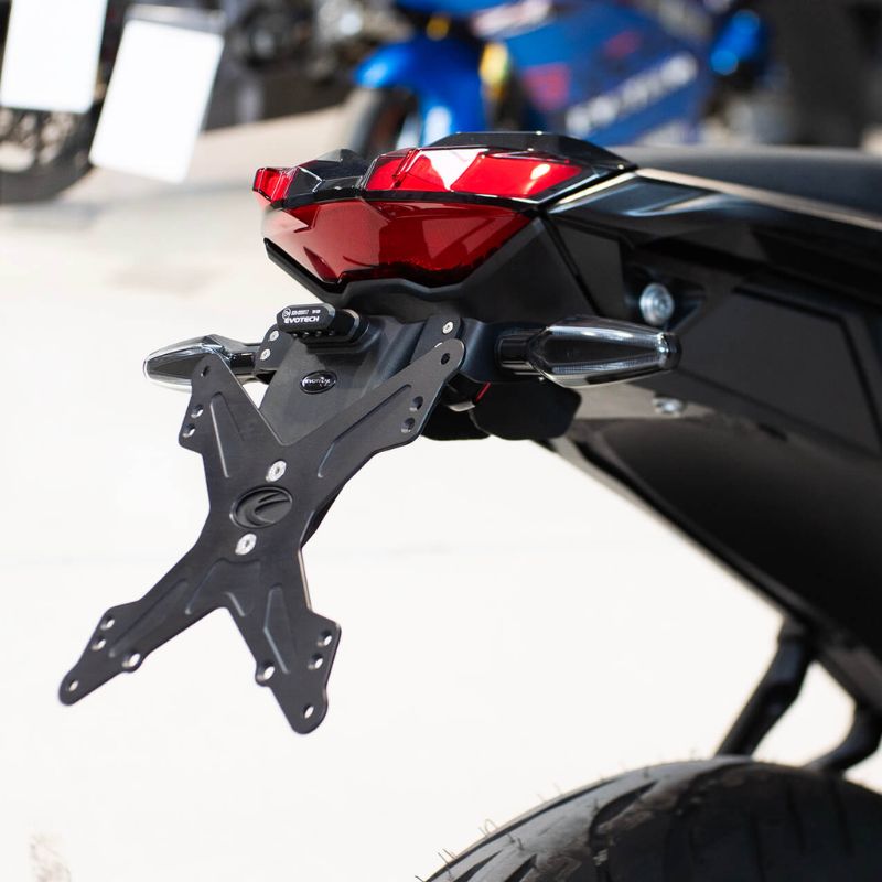 Porta matrícula BMW R1300R 2026