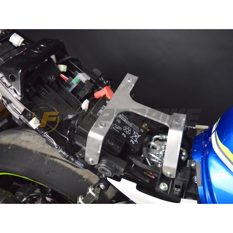 Carenado de fibra Suzuki GSX-R 1000 2017-2023 6 piezas quilla escape Yoshimura/Arrow
