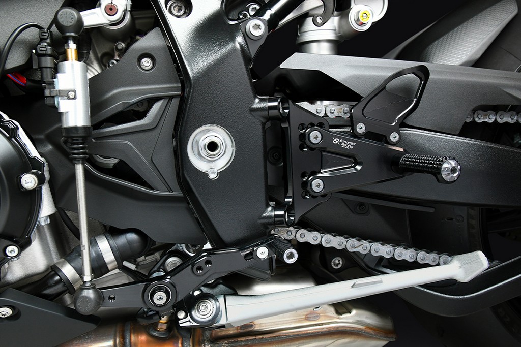 Estriberas regulables BMW S1000R 2021-2024
