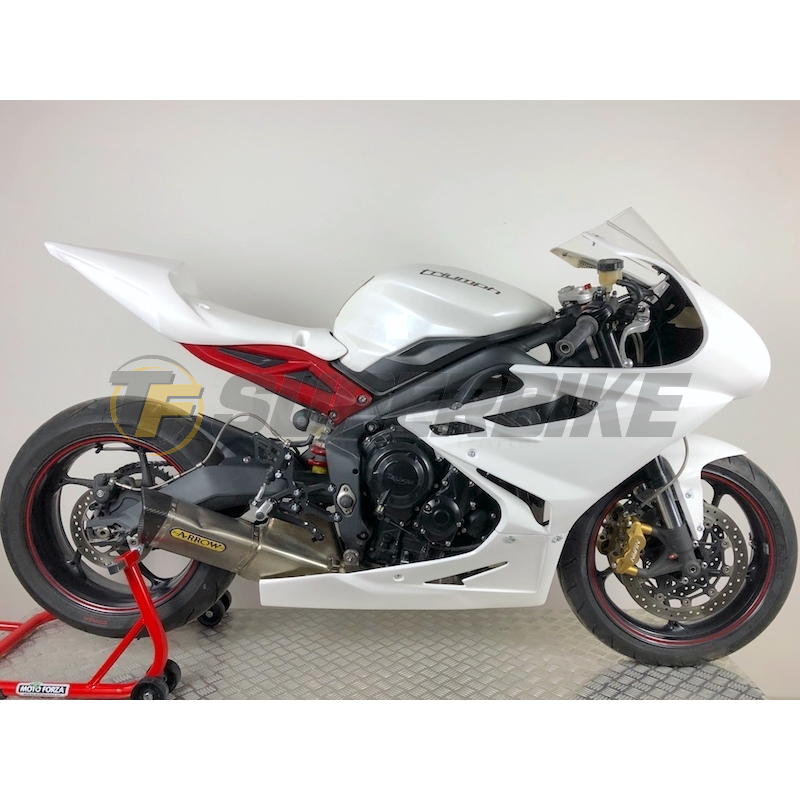 Guardabarros delantero fibra vidrio Triumph Daytona 675 2013-2017