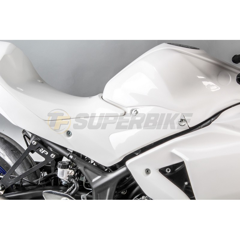 Cubre depósito completo Yamaha R3 2015-2018 fibra de vidrio