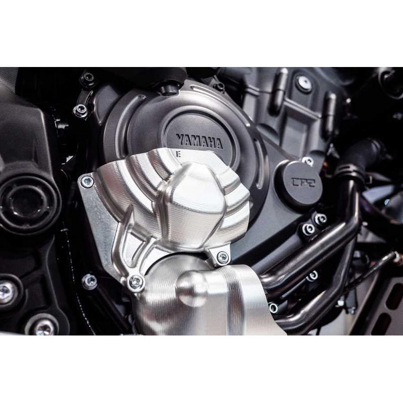 Protector cárter derecho Yamaha MT-07 / Yamaha R7
