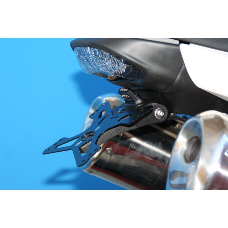 Porta matrícula Triumph Speed Triple 2008-2010