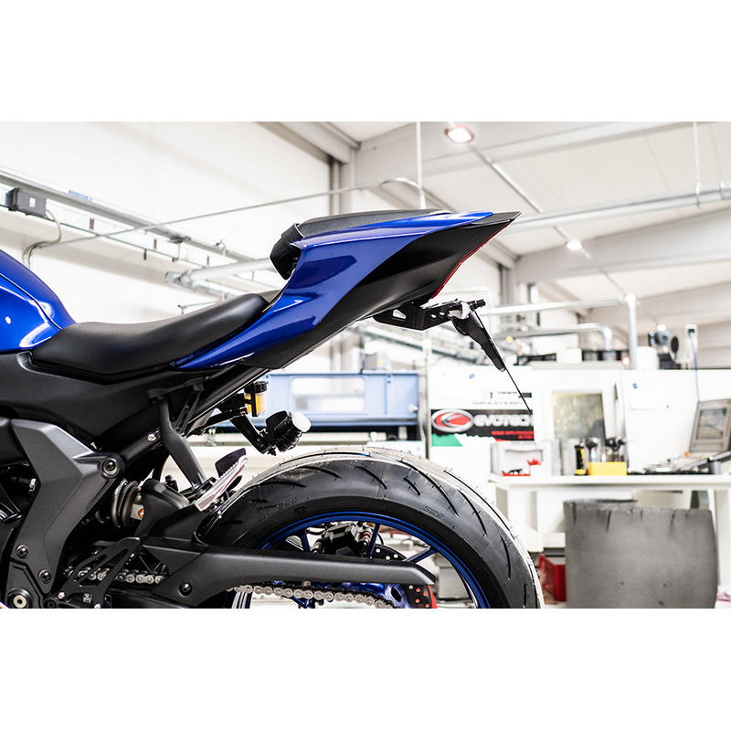 Porta matrícula Yamaha R7