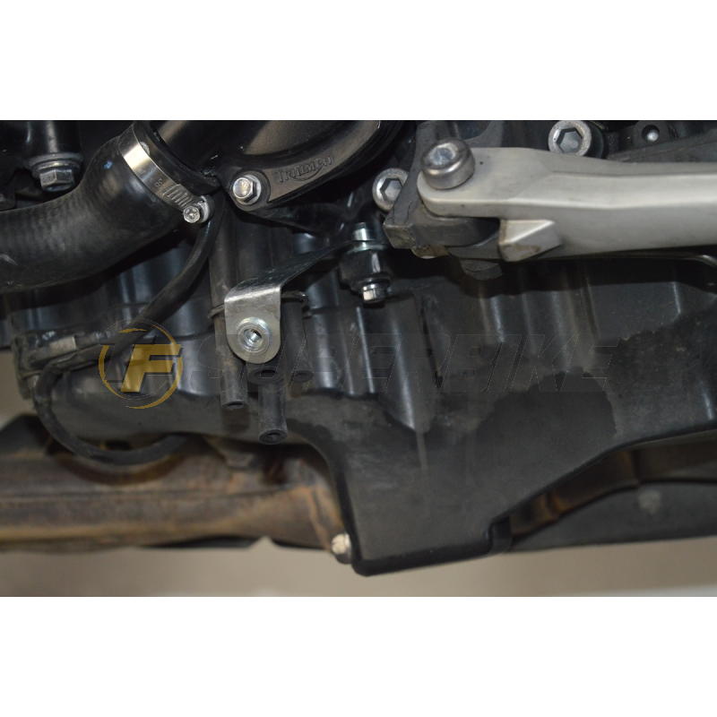 Quilla fibra de vidrio v1 Triumph Speed Triple 1050 2011-2015 con kit de montaje