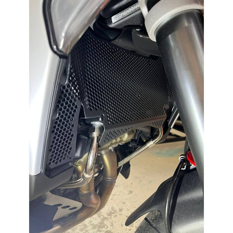 Protector radiador superior Ducati Multistrada V4