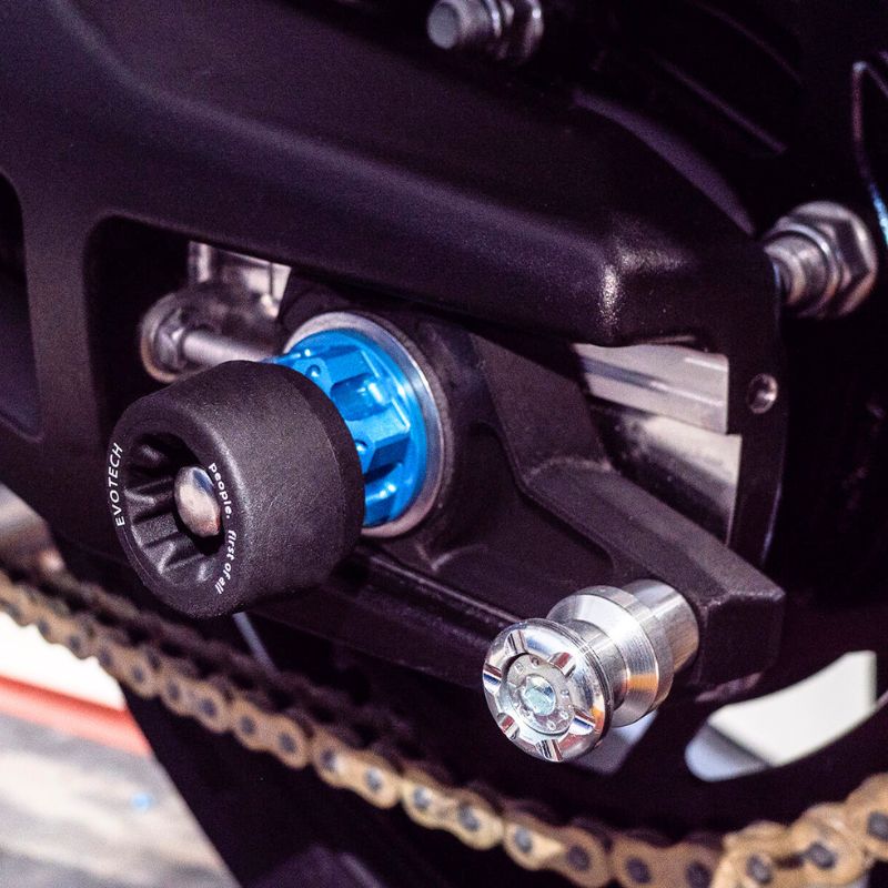 Bloques tensa cadena con soportes de caballete BMW S1000XR 2024- / M1000XR 2024-2026
