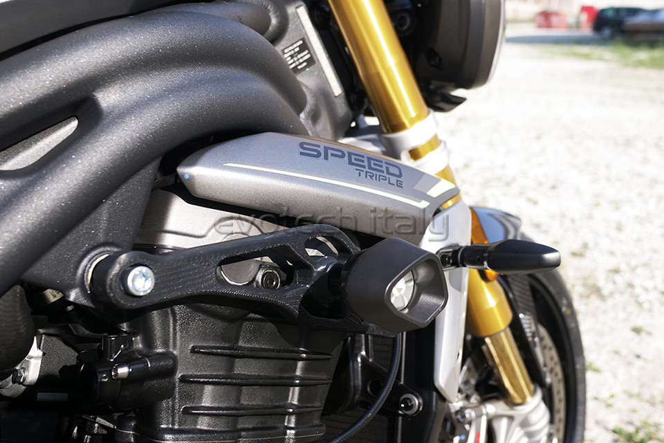 Protectores anti caída anti shock Street Defender Triumph Speed Triple RS 1200 2021-2024