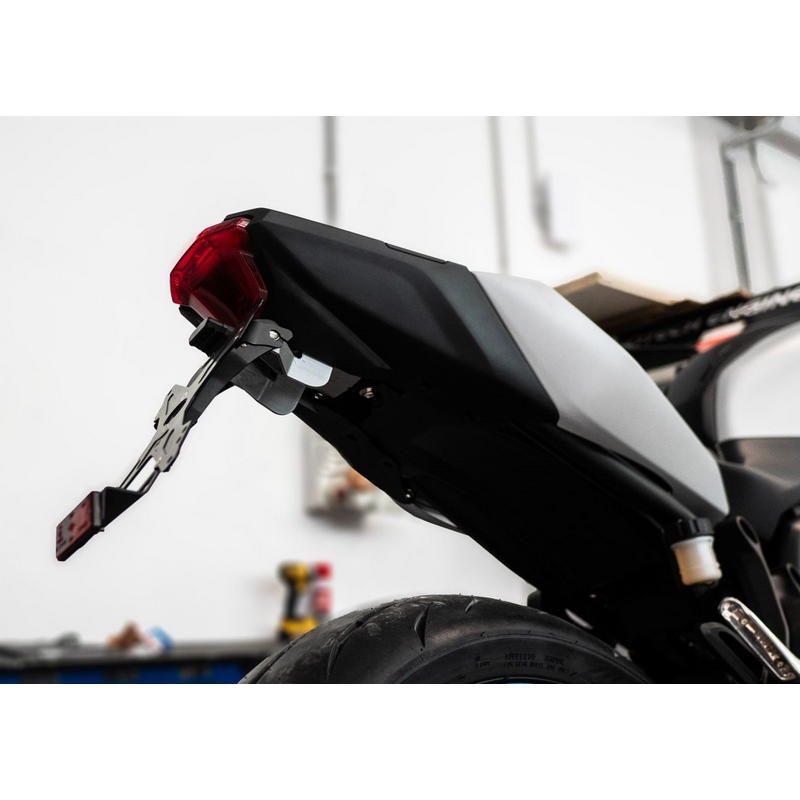 Porta matrícula Yamaha MT-07 2025-