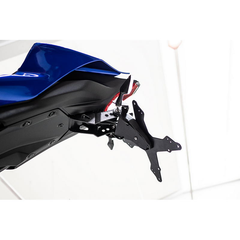 Porta matrícula Yamaha R7