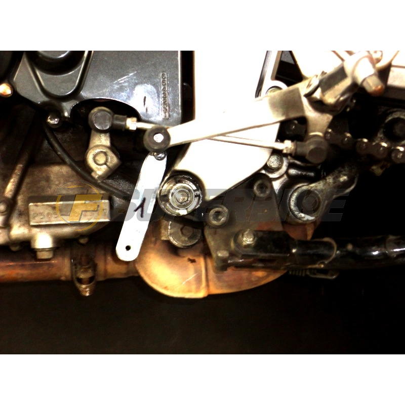 Kit de montaje para quilla Suzuki SV650N / SV650S 1999-2002