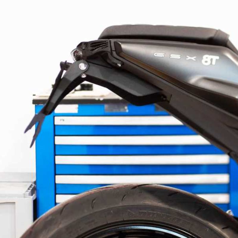 Porta matrícula Suzuki GSX-8T / GSX-8TT 2026-