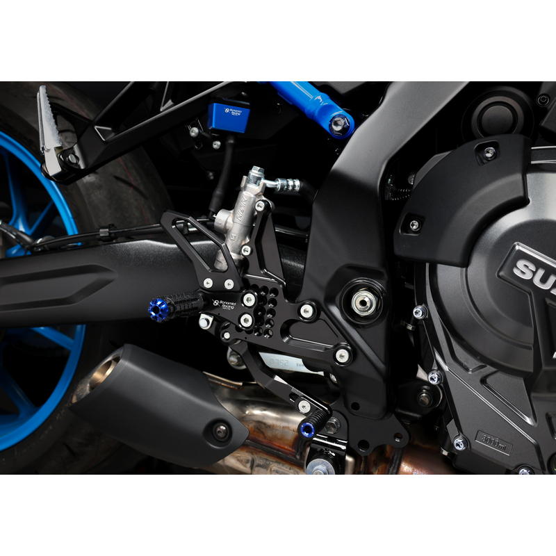 Estriberas regulables Suzuki GSX-8S / GSX-8R