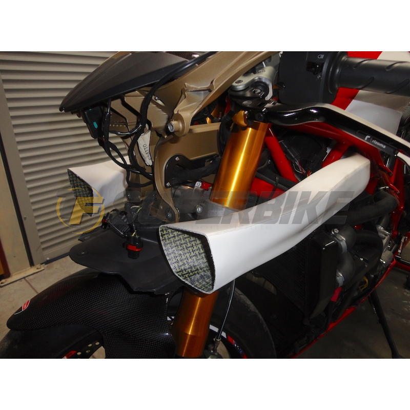 Tobera izquierda fibra de vidrio Ducati 848 / 1098 / 1198