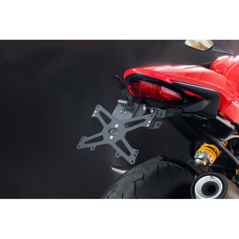 Porta matrícula Ducati Monster 821 / Dark / Stripe / 1200 S Stripe