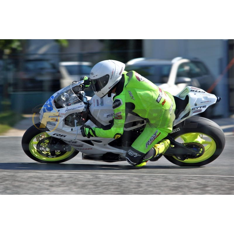 Carenado de fibra Yamaha R6 2017-2025 paso rueda negro