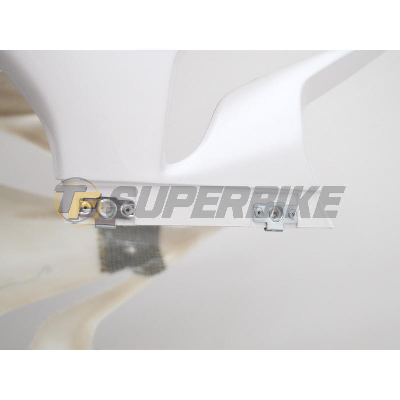 Servicio instalación 4 kits tornillería rápida en carenado Motoforza